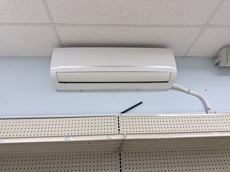 More Photos Of 613-613 Westchester Ave, Bronx Storefront For Lease