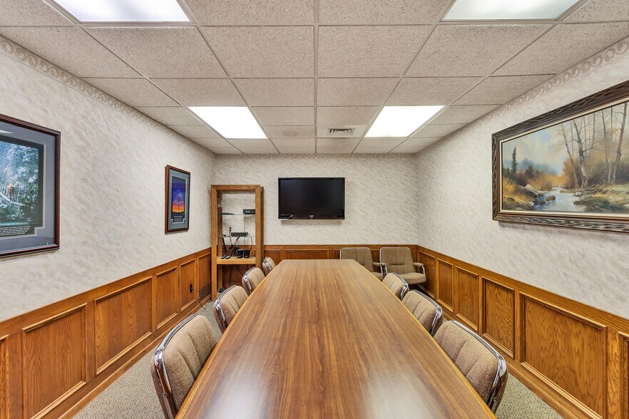 More Photos Of 50 Seco Rd, Monroeville Office For Sale