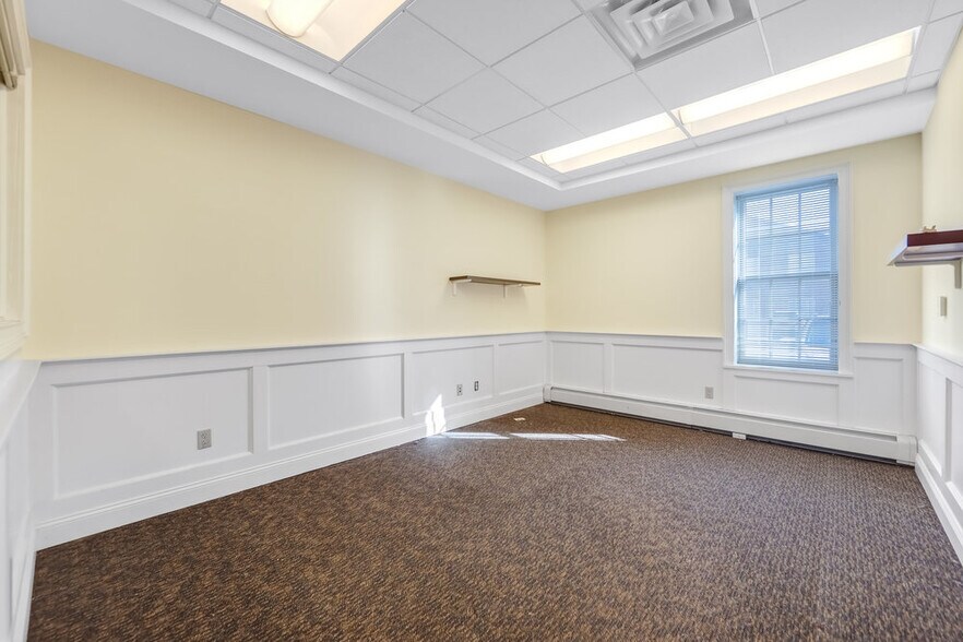 More Photos Of 36 Bergen St, Hackensack Loft Creative Space For Sale