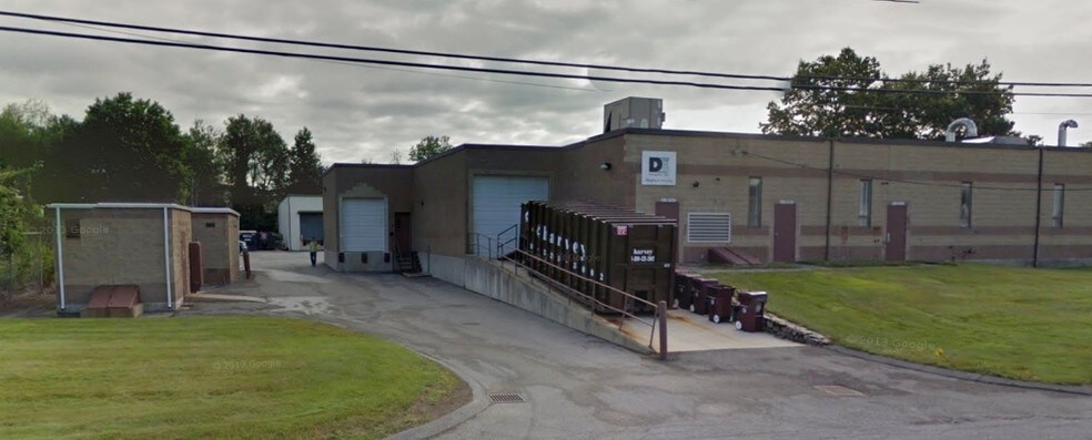 More Photos Of 121 Bartlett St, Marlborough Flex For Lease