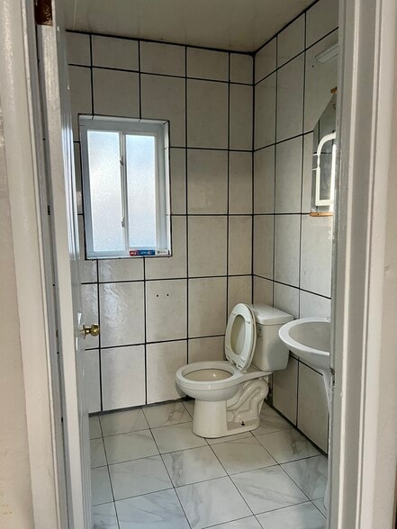 More Photos Of 2639 N Wilson Way, Stockton Hotel For Sale