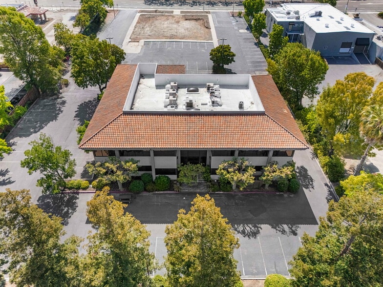 More Photos Of 992 S De Anza Blvd, San Jose Office For Lease