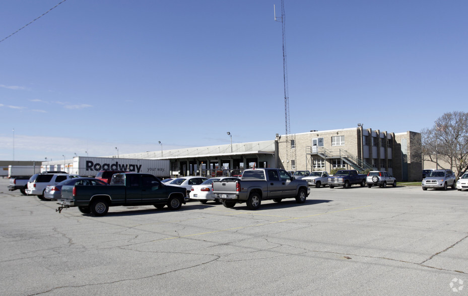 Primary Photo Of 1415 S Olive St, South Bend Truck Terminal For Sale