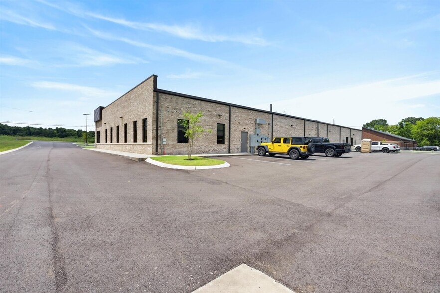 More Photos Of 625 Hornbuckle Rd, Clarksville Healthcare For Lease