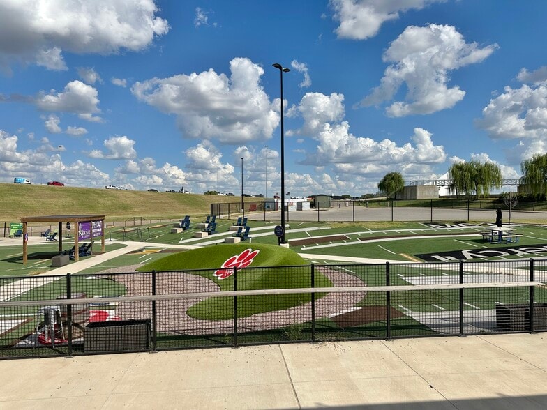 More Photos Of 504 S Laird Ave, Oklahoma City Restaurant For Lease