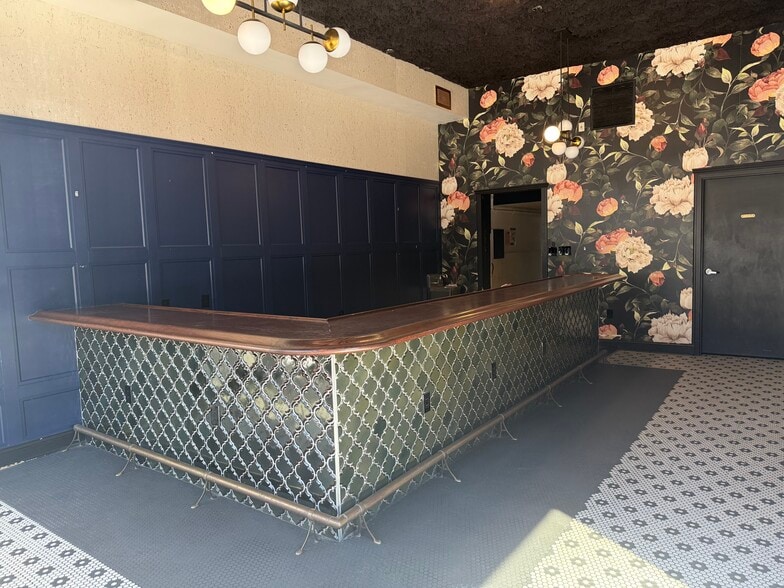 More Photos Of 1200 Main St, Cincinnati Apartments For Lease