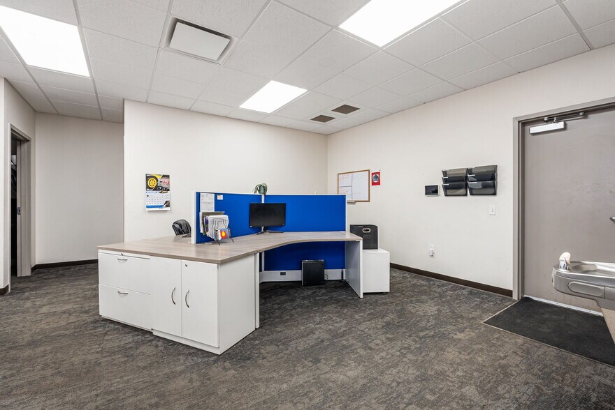 More Photos Of 8025 Iron Tower Ct, Colorado Springs Industrial For Lease
