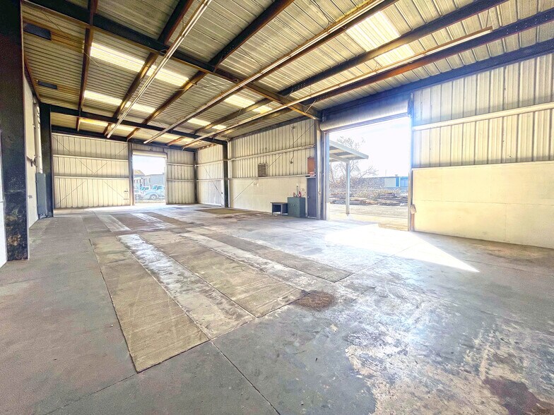 More Photos Of 459 Hester St, San Leandro Manufacturing For Sale