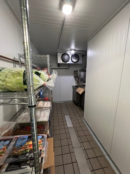 More Photos Of 2905 W Alameda Ave, Denver Fast Food For Lease