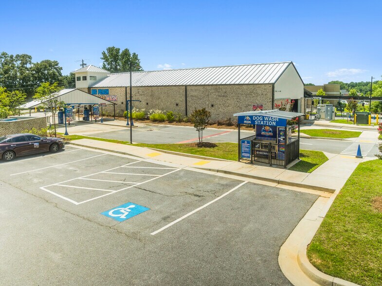 Primary Photo Of 3555 Highway 81 E, McDonough Carwash For Sale
