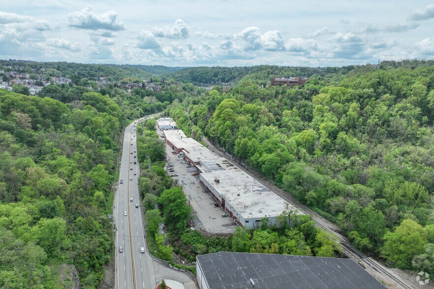 More Photos Of 1020-1060 Saw Mill Run Blvd W, Pittsburgh Warehouse For Lease