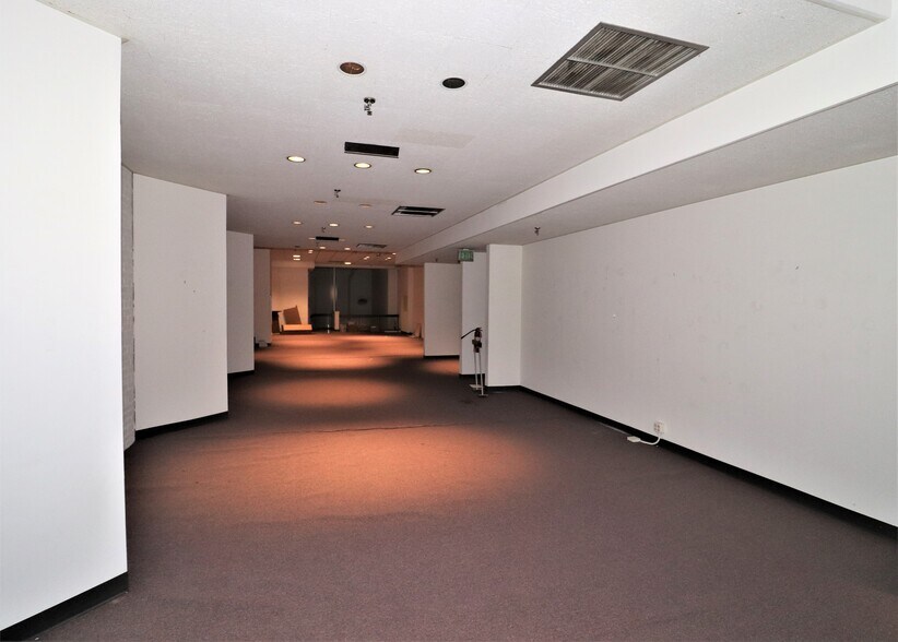 More Photos Of 4 W Fourth St, Cincinnati Office Residential For Sale