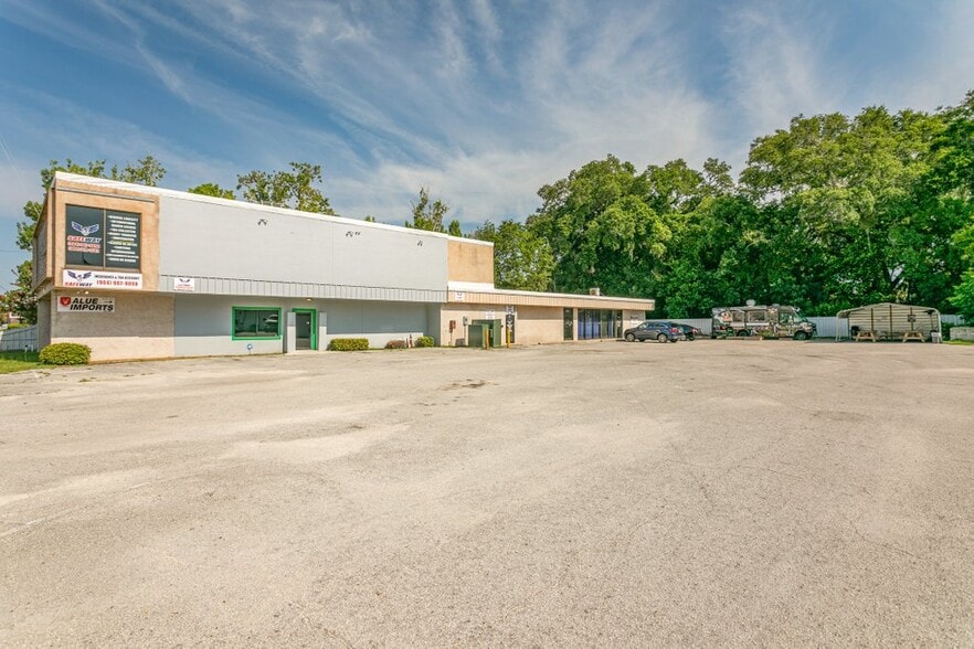 More Photos Of 6701 Beach Blvd, Jacksonville Freestanding For Lease