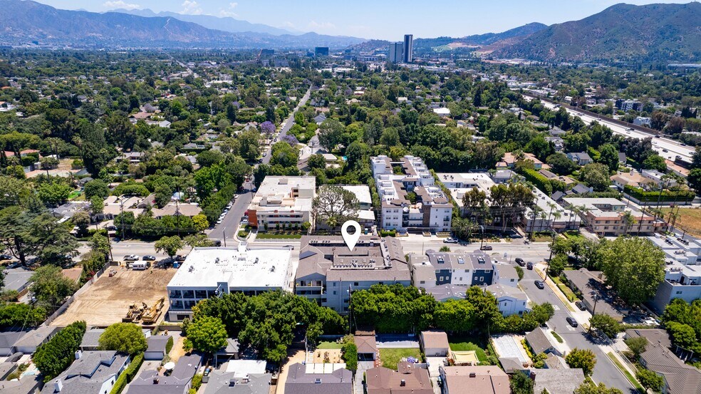 More Photos Of 4651 Cahuenga Blvd, North Hollywood Apartments For Sale
