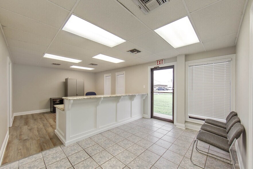 More Photos Of 204 Venture Blvd, Houma Industrial For Lease