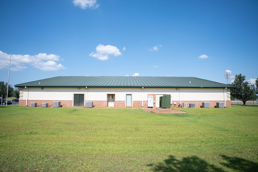 More Photos Of 96 Cohen Walker Dr, Warner Robins Medical For Sale