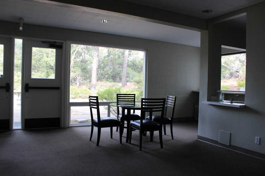 More Photos Of 2801 Salinas Hwy, Monterey Office For Lease