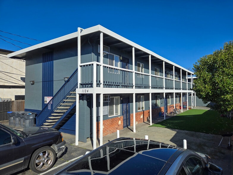 Primary Photo Of 1124 Union Ave, Fairfield Apartments For Sale