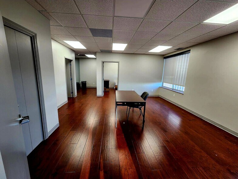 More Photos Of 5050 Poplar Ave, Memphis Office For Lease