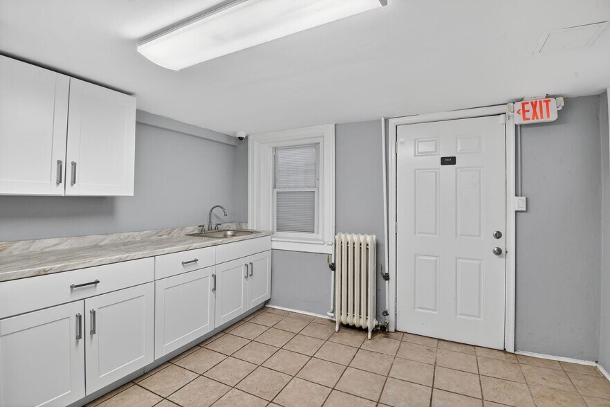 More Photos Of 1115 Massachusetts Ave NW, Washington Office For Lease