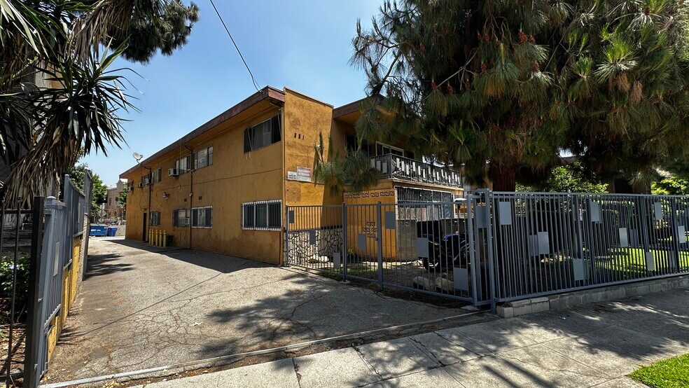 More Photos Of 281 S Avenue 52, Los Angeles Apartments For Sale