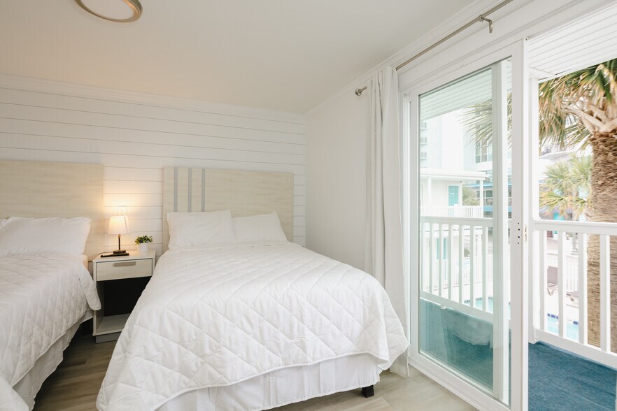 More Photos Of 501 N Ocean Blvd, Myrtle Beach Hotel For Sale