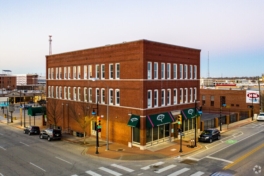 More Photos Of 233 S Detroit Ave, Tulsa Office For Lease