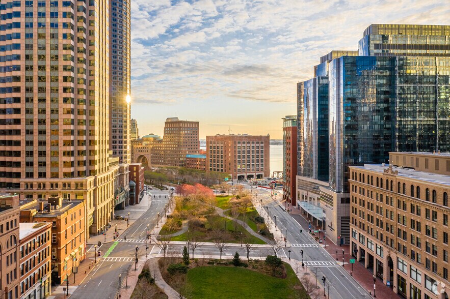 More Photos Of 125 High St, Boston Office For Lease