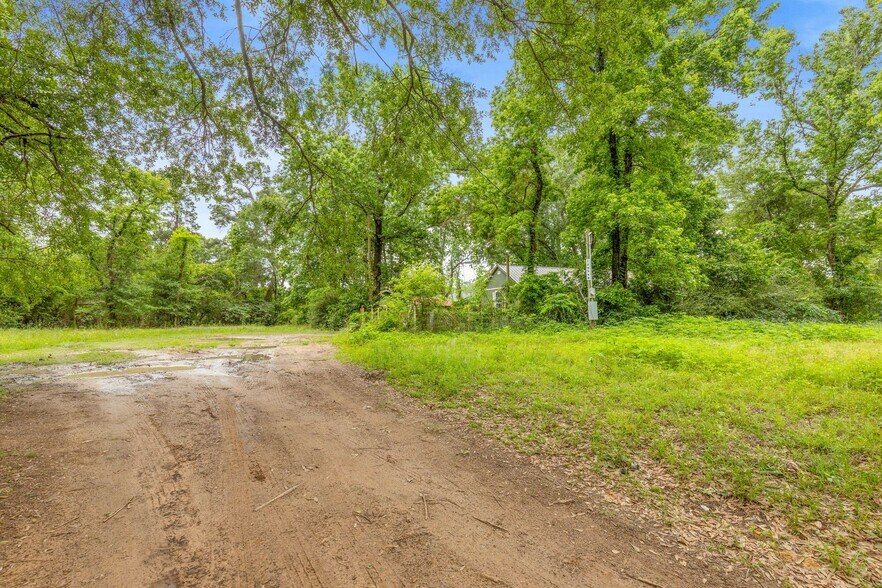More Photos Of FM 2090, Splendora Land For Lease