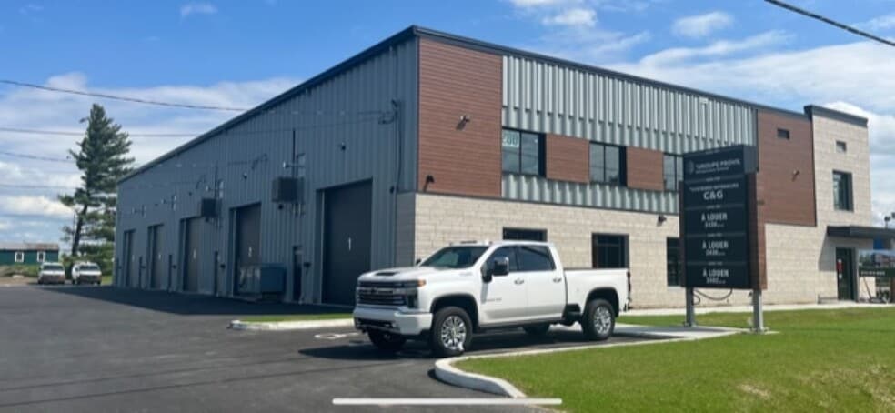 Primary Photo Of 280 Boul Pierre-Boursier, Châteauguay Warehouse For Lease