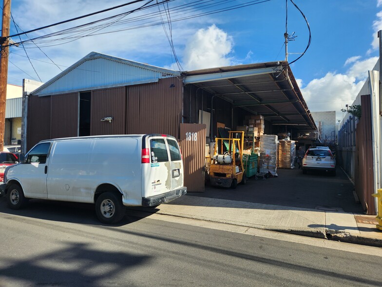 Primary Photo Of 1818 Kahai St, Honolulu Warehouse For Sale