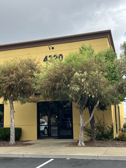 More Photos Of 4320 Redwood Hwy, San Rafael Warehouse For Sale