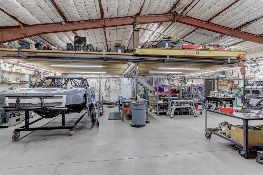 More Photos Of 920 W Mississippi Ave, Denver Warehouse For Sale