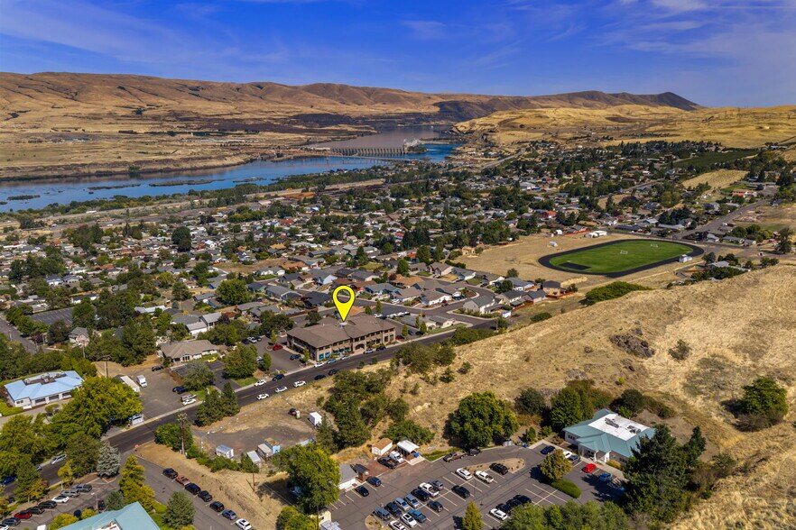 More Photos Of 1935 E 19th St, The Dalles Medical For Lease