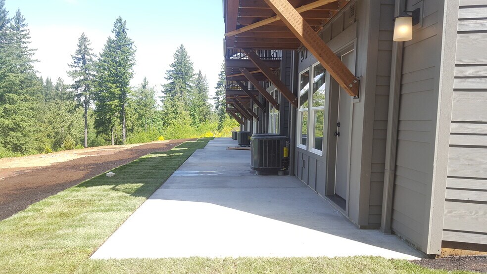 More Photos Of 16809 Chula Vista Ave, Sandy Multifamily For Sale