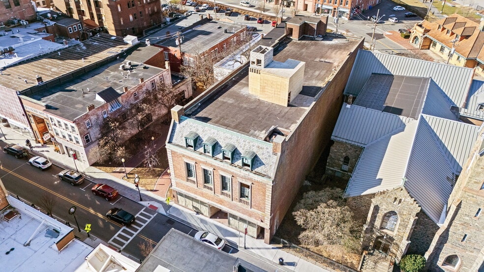 More Photos Of 48-54 North St, Middletown Apartments For Lease