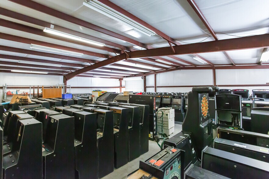 More Photos Of 2433 Lake Rockaway Rd, Conyers Warehouse For Sale