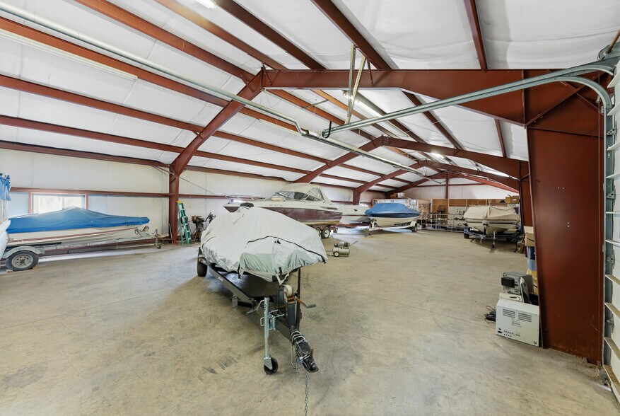 More Photos Of 490 Fort Martin Rd, Maidsville Flex For Sale