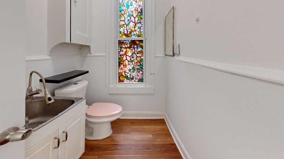 More Photos Of 505 Florida Ave NW, Washington Storefront Retail Residential For Sale