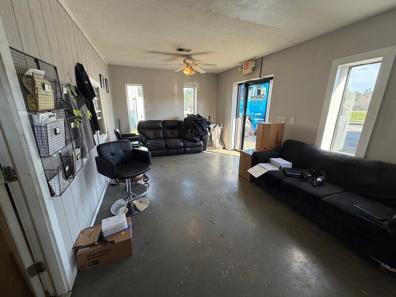More Photos Of 419 Hamilton Crossing Rd NW, Cartersville Industrial For Sale