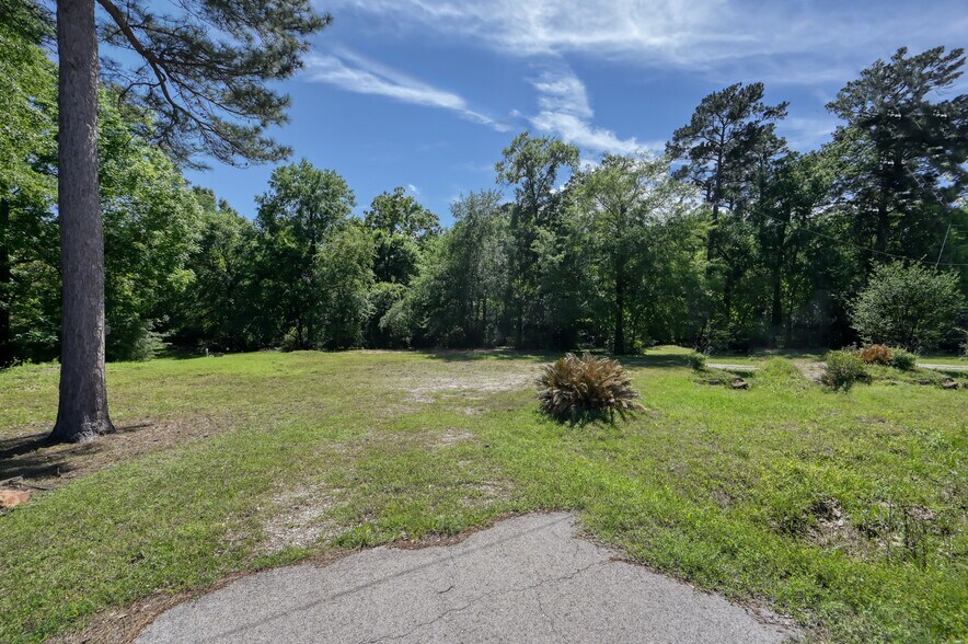 More Photos Of 15201 Walden Rd, Montgomery Land For Sale