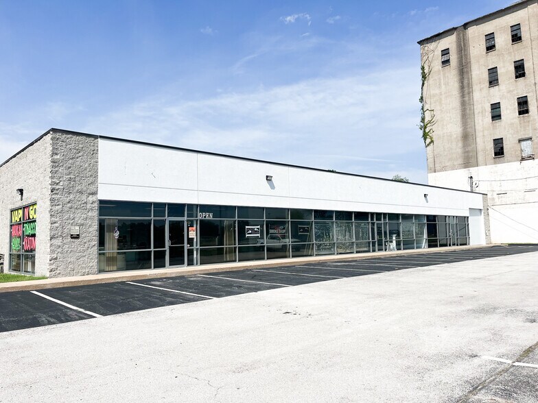 Primary Photo Of 610-614 N National Ave, Springfield General Retail For Sale