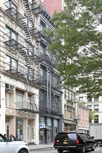 Primary Photo Of 147 Spring St, New York Apartments For Lease