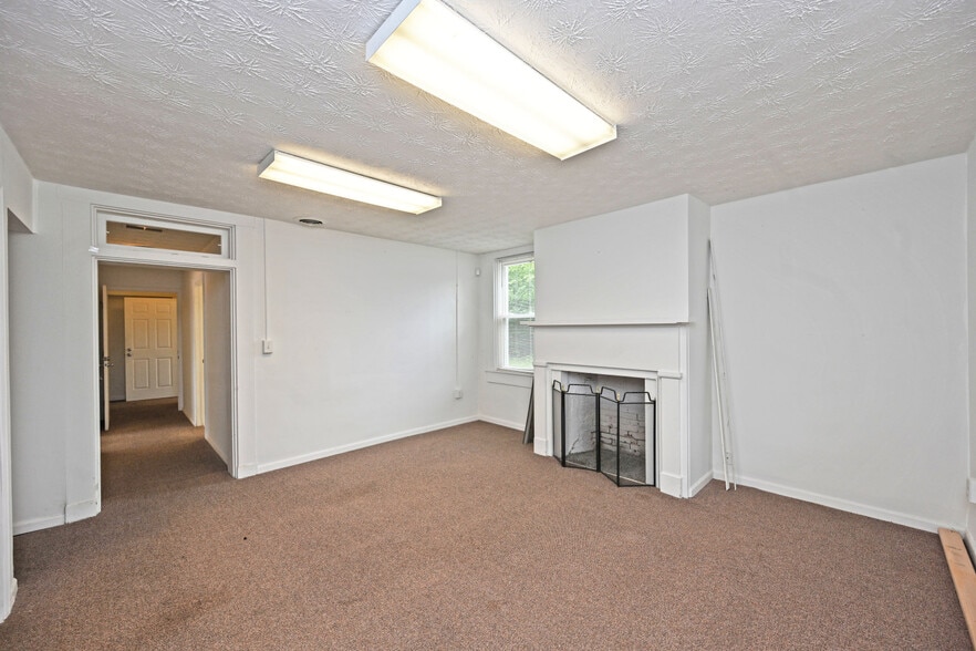 More Photos Of 9101 N Dixie Dr, Dayton Storefront Retail Office For Sale