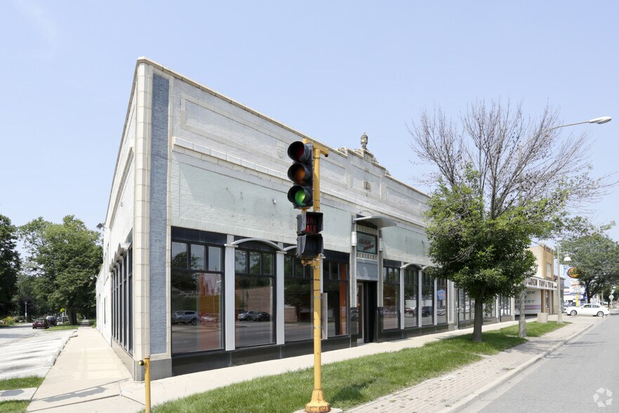 More Photos Of 6613-6621 Ogden Ave, Berwyn Storefront Retail Office For Sale