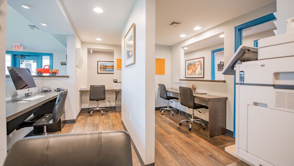 More Photos Of 121 Jpm Rd, Lewisburg Medical For Sale