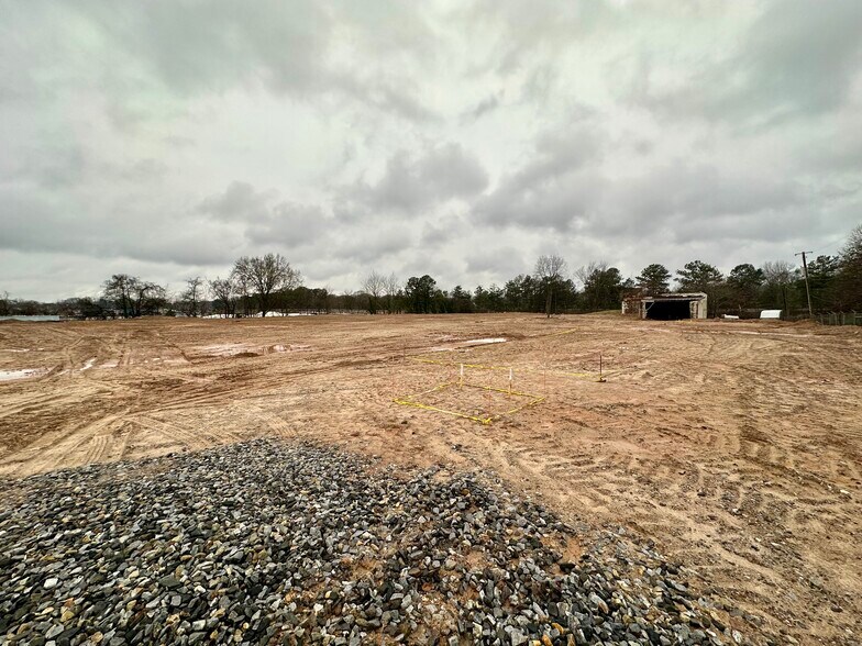 More Photos Of 3056 Main St, East Point Land For Sale