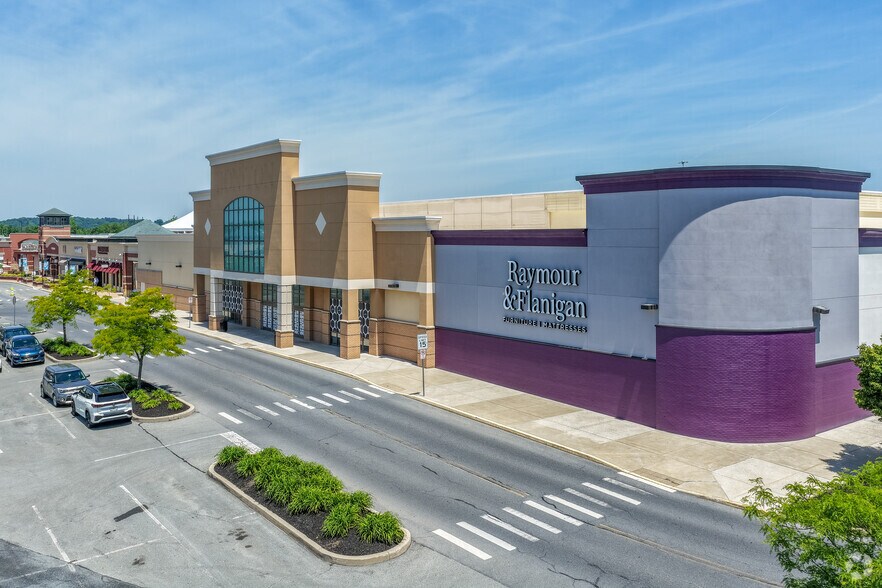 More Photos Of 142 Park City Ctr, Lancaster Unknown For Lease