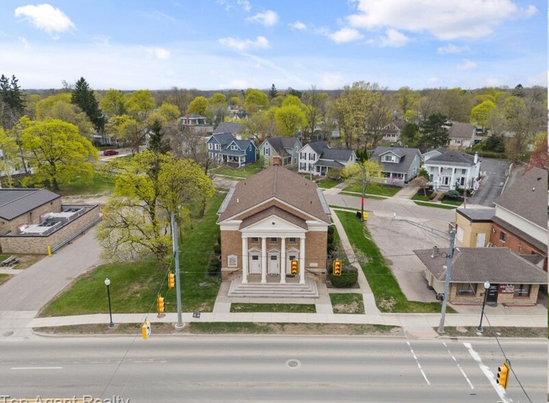 More Photos Of 71 S Washington St, Oxford Religious Facility For Sale