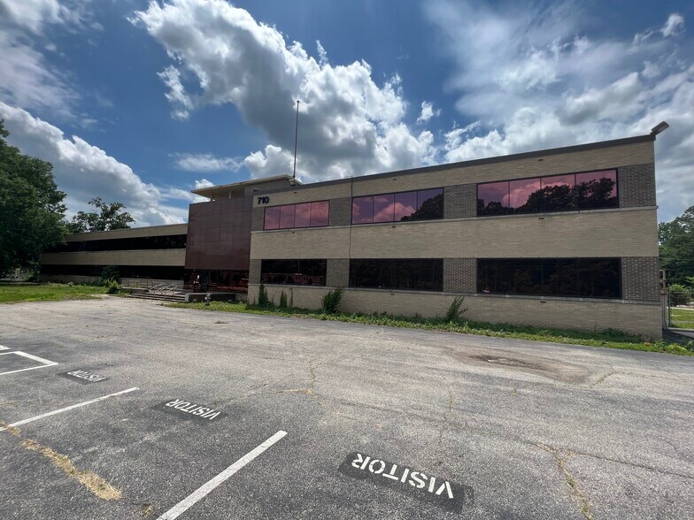 Primary Photo Of 710 S 6th St, Hopewell Coworking Space